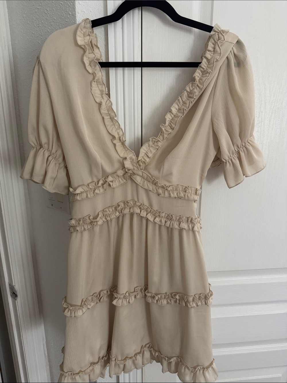 Amazon Women's Mini Dress in Cream Ruffle V-Neck